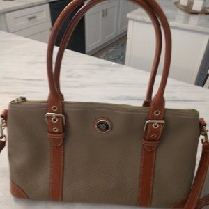 Pebble leather structured bag